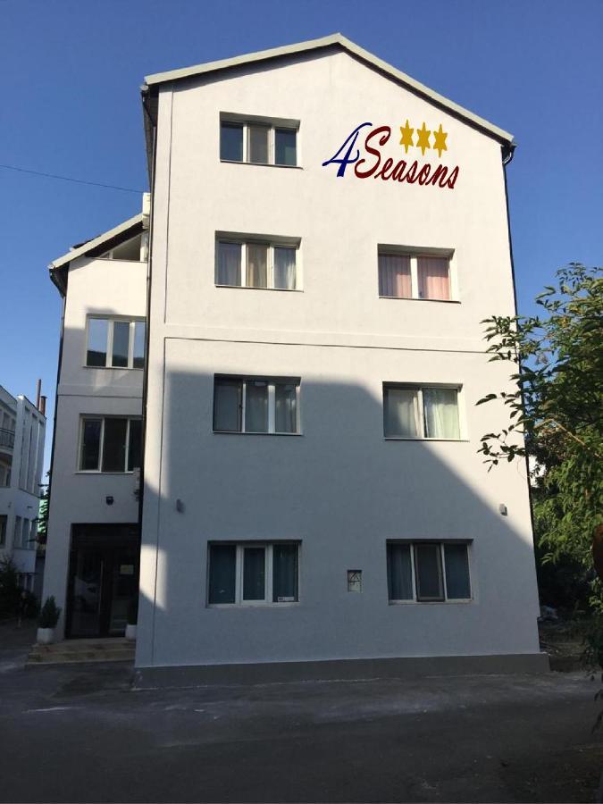4 Seasons Apartments Bistrita  Bagian luar foto