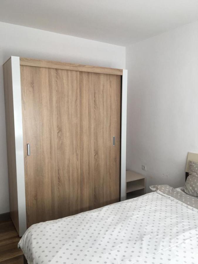 4 Seasons Apartments Bistrita  Bagian luar foto