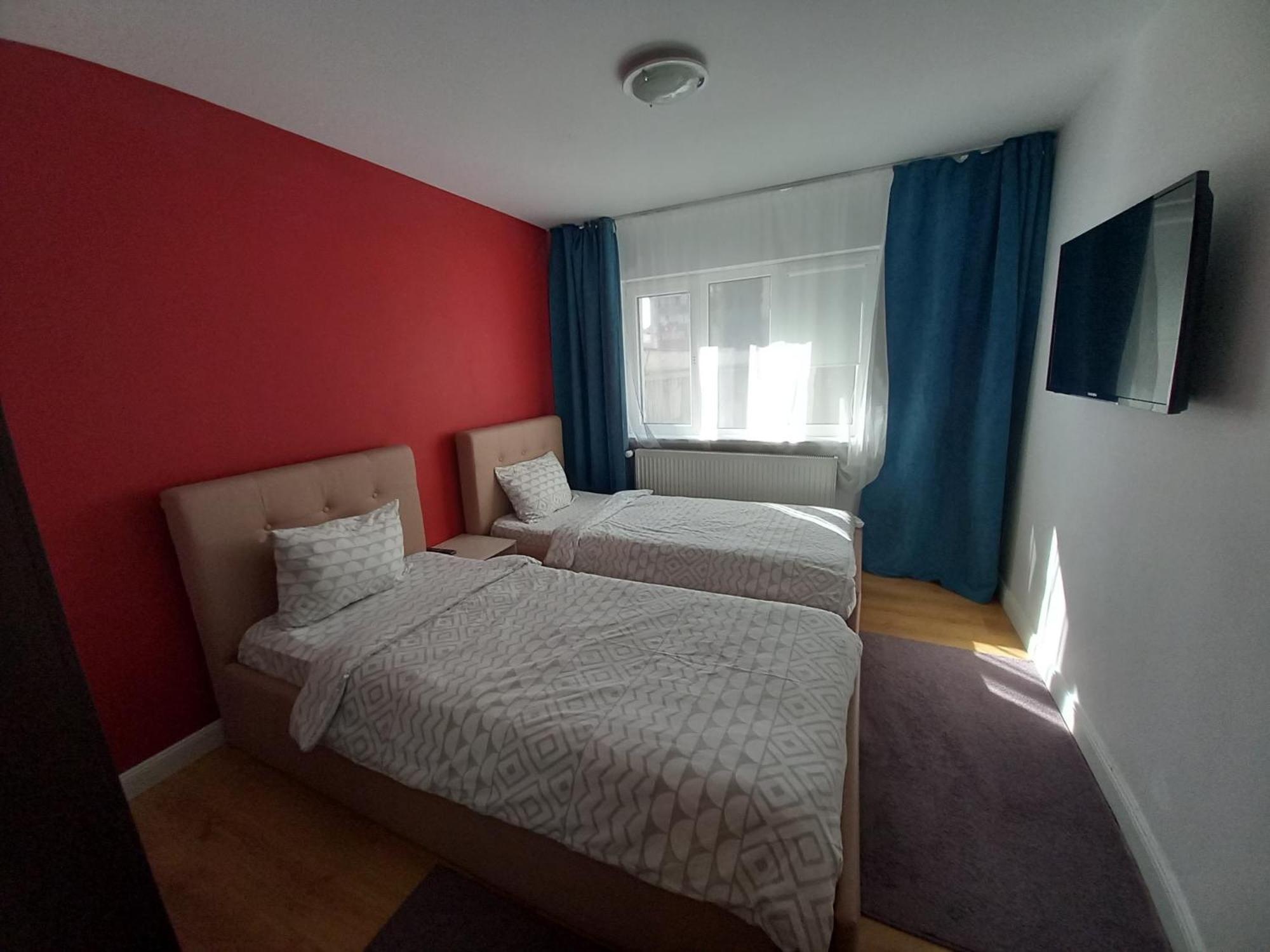 4 Seasons Apartments Bistrita  Bagian luar foto