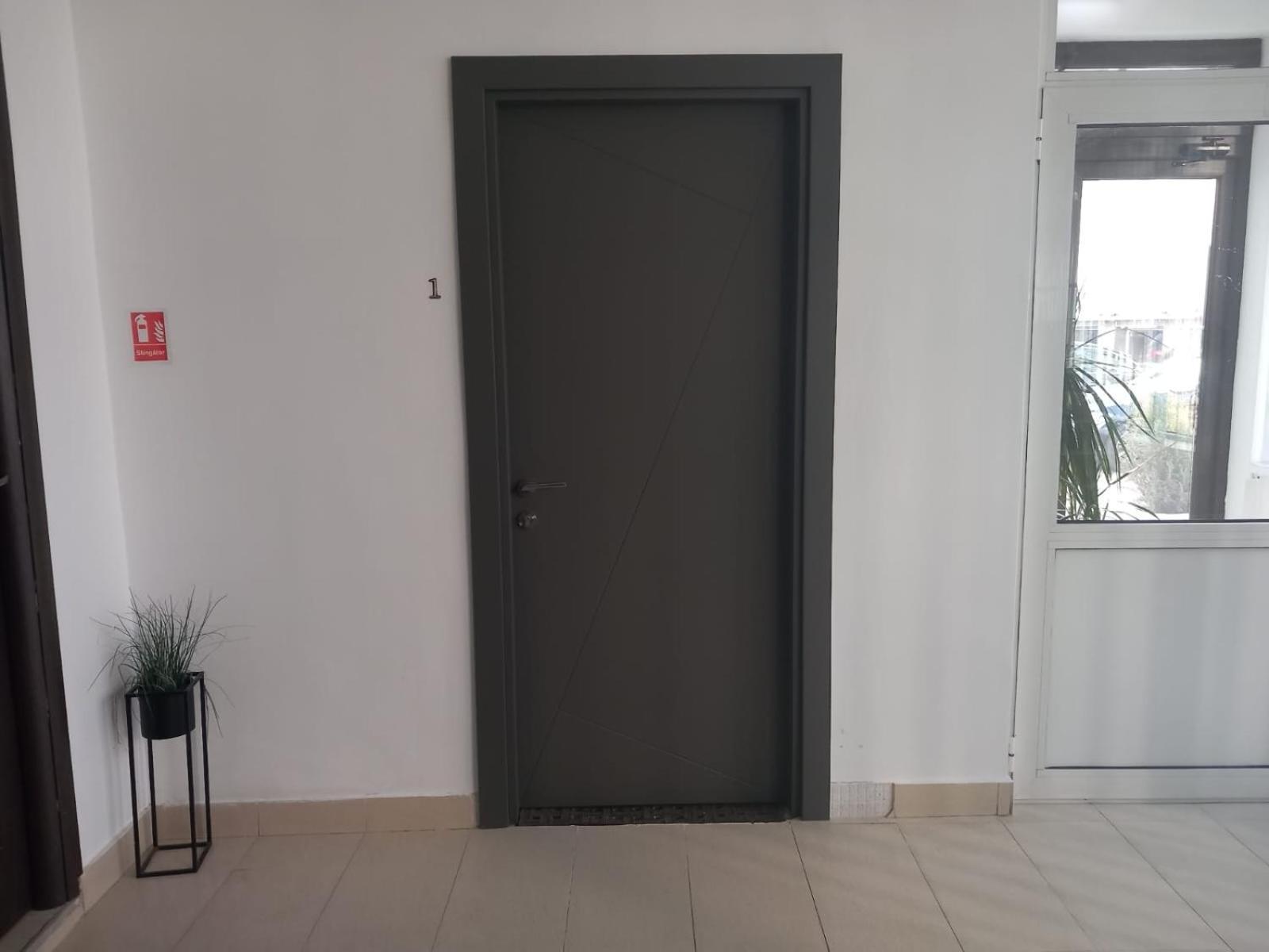 4 Seasons Apartments Bistrita  Bagian luar foto