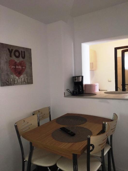 4 Seasons Apartments Bistrita  Bagian luar foto